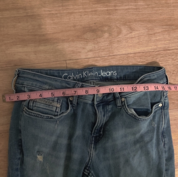 Calvin Klein Destroyed Straight Leg Jeans 💙 - Picture 7 of 8